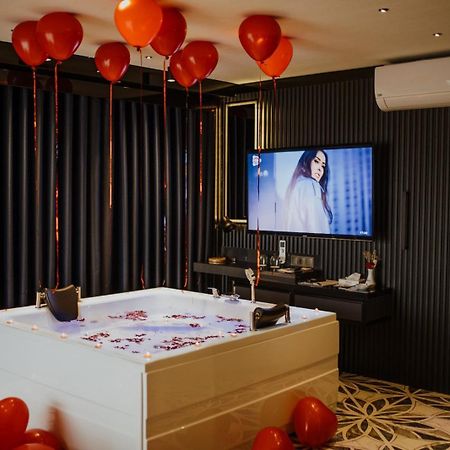 Quala Hotels & Lounge 阿克萨赖 外观 照片