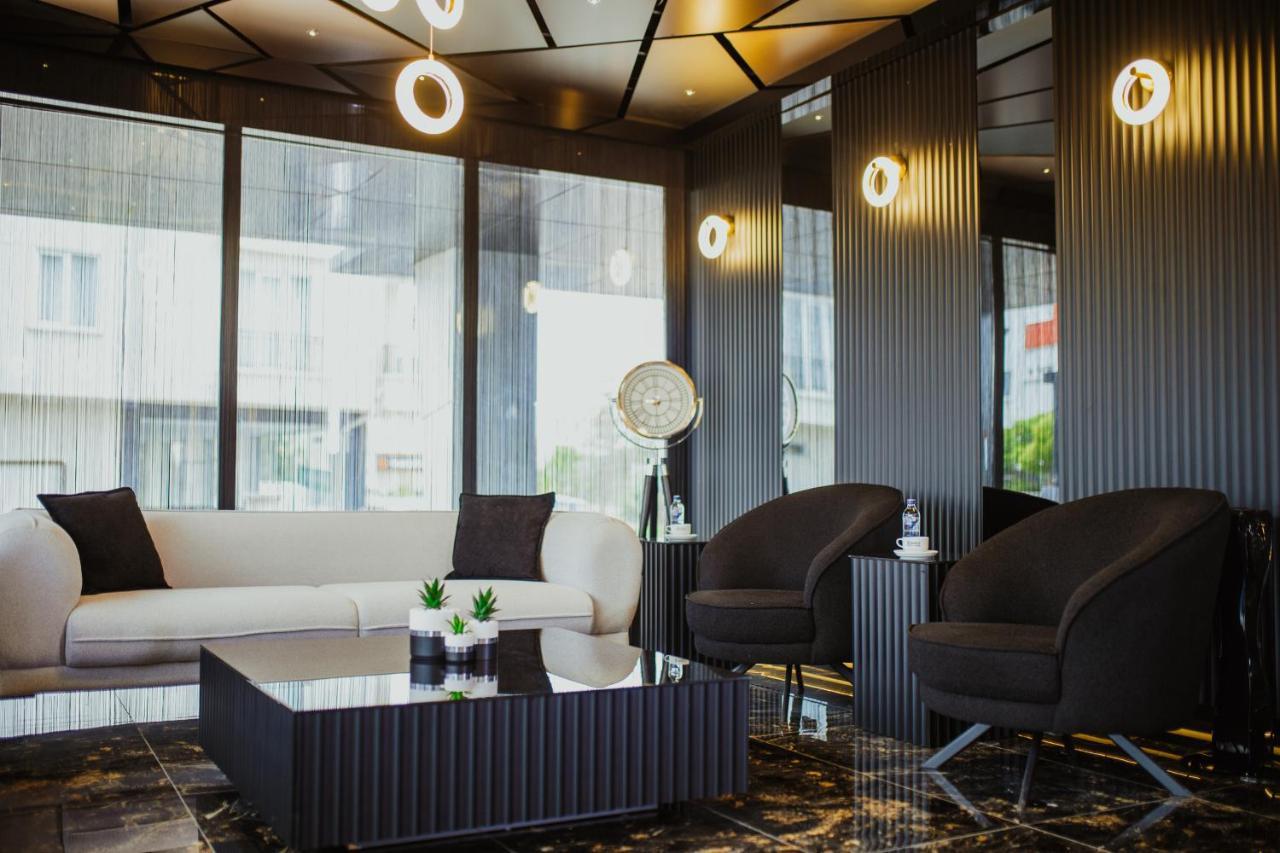Quala Hotels & Lounge 阿克萨赖 外观 照片