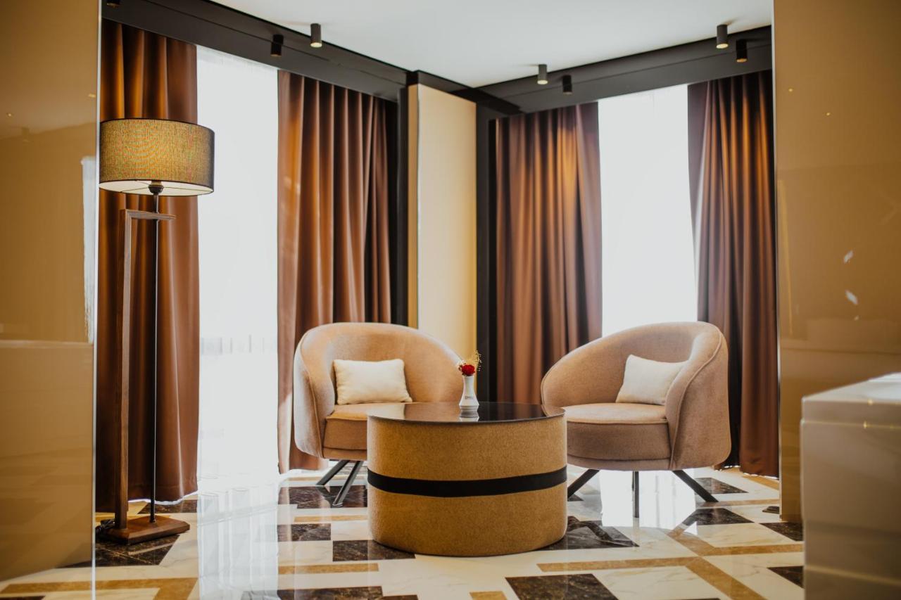 Quala Hotels & Lounge 阿克萨赖 外观 照片